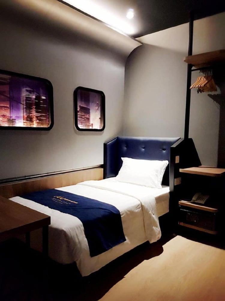 Manhattan Business Hotel Ttdi Κουάλα Λουμπούρ Εξωτερικό φωτογραφία